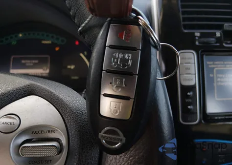 2015 Nissan Leaf Sl z USA, uszkodzony, nr VIN 1N4AZ0CPXFC306557